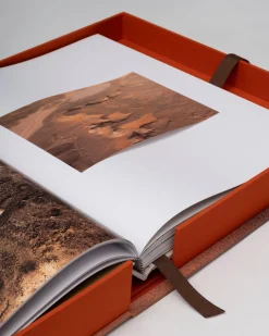 Kites of the Desert: Archaeological Mysteries of Saudi Arabia